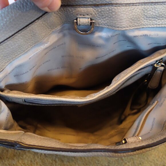 Michael Kors Studded Bristol calfskin backpack Pearl Grey - Picture 9 of 15